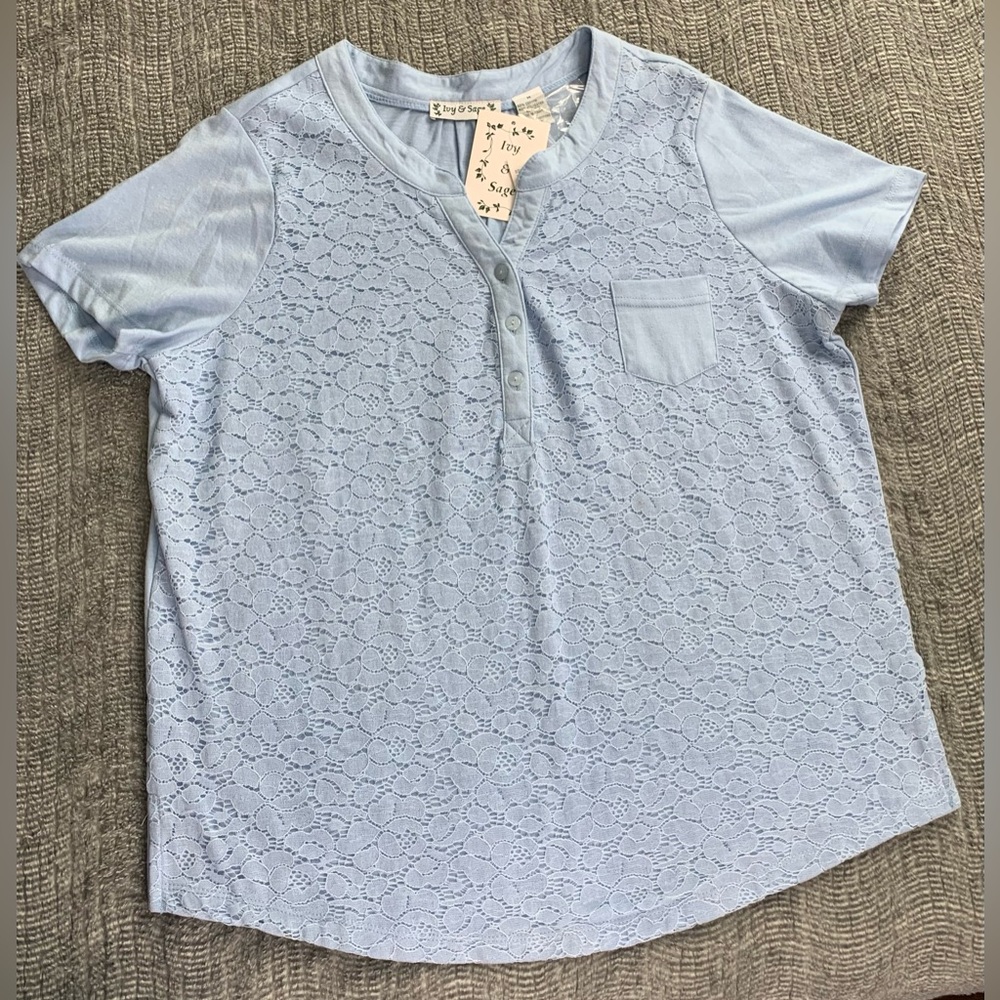 Ivy & Sage Top Lacy Overlay Short Sleeve Shirt Chambray Blue NWT Medium - Picture 4 of 9